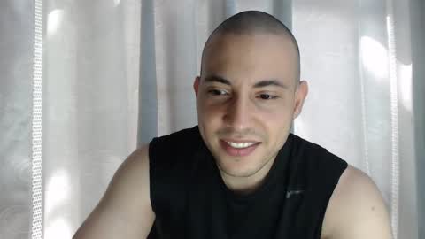 Snapshot of armando_2002 chatting on 11-05-25, 06:41 ARMANDO online show from 11-05-25, 06:41