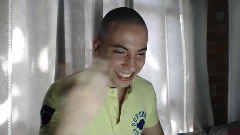 Snapshot of armando_2002 chatting on 11-13-25, 06:29 ARMANDO online show from 11-13-25, 06:29