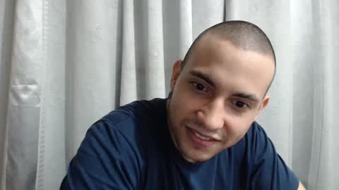 Snapshot of armando_2002 chatting on 11-19-25, 03:28 ARMANDO online show from 11-19-25, 03:28