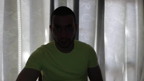 Snapshot of armando_2002 chatting on 11-26-25, 05:25 ARMANDO online show from 11-26-25, 05:25