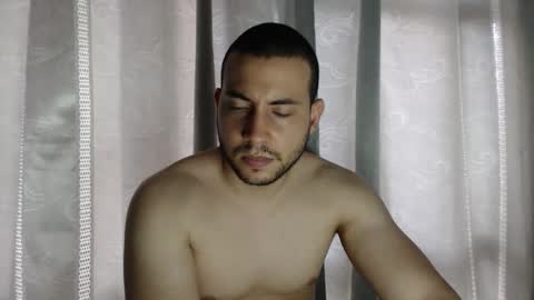 Snapshot of armando_2002 chatting on 11-28-25, 05:04 ARMANDO online show from 11-28-25, 05:04