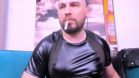 Snapshot of armandosteel chatting on 12-06-24, 04:47 Armando online show from 12-06-24, 04:47