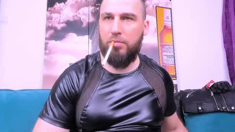 Snapshot of armandosteel chatting on 02-19-25, 05:05 Armando online show from 02-19-25, 05:05