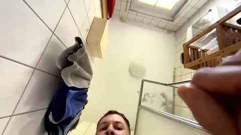 armyskater32 online show from 10-01-25, 09:59