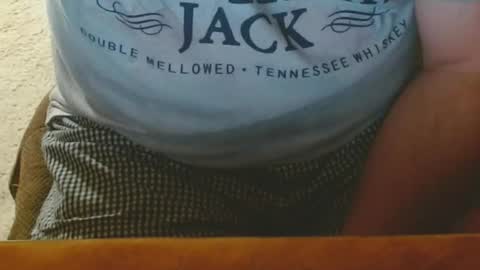 Snapshot of arnie12 chatting on 03-10-25, 11:10 Arnie online show from 03-10-25, 11:10