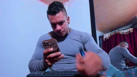 arnold sexy hot98 online show from 12-24-24, 01:49