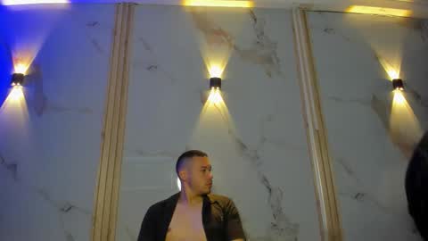 aron and molly online show from 02-11-26, 12:10