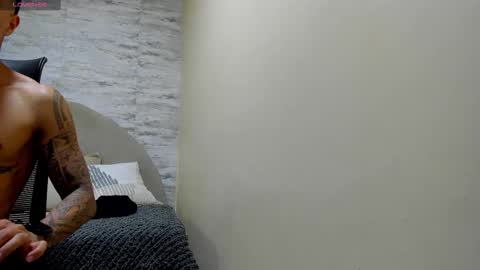 ARON BOLT online show from 03-08-26, 01:14