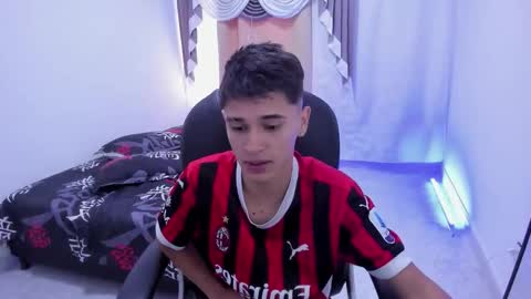 Aaron online show from 11-28-25, 08:00