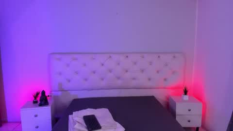 Aron cruz  online show from 11-27-25, 01:35