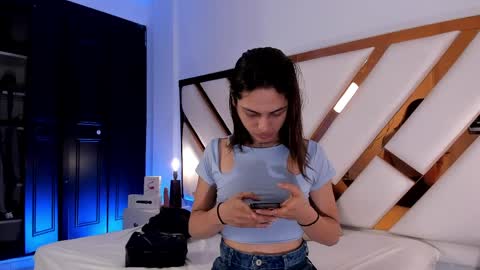 Aron cruz  online show from 03-24-26, 01:16