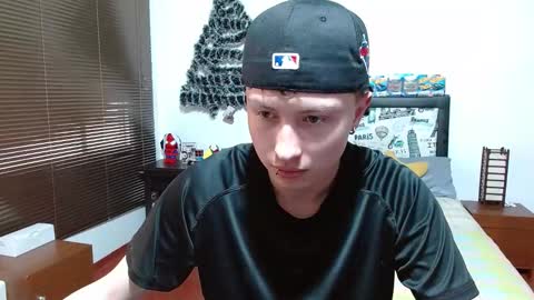 Snapshot of aron_miller18 chatting on 12-26-24, 06:33 Aaron online show from 12-26-24, 06:33