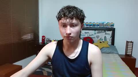 Snapshot of aron_miller18 chatting on 01-20-25, 08:40 Aaron online show from 01-20-25, 08:40