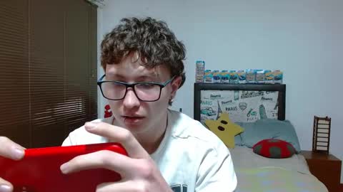 Snapshot of aron_miller18 chatting on 01-24-25, 02:19 Aaron online show from 01-24-25, 02:19