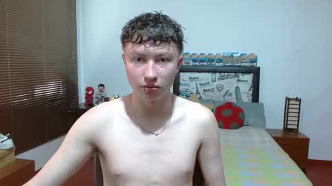 Snapshot of aron_miller18 chatting on 01-29-25, 06:18 Aaron online show from 01-29-25, 06:18