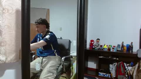 Snapshot of aron_miller18 chatting on 02-01-25, 10:55 Aaron online show from 02-01-25, 10:55