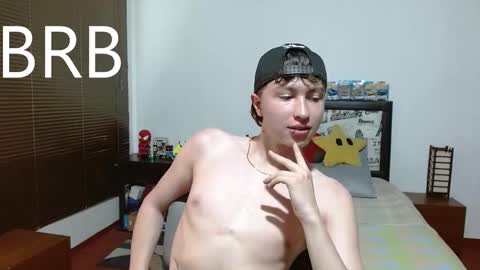 Snapshot of aron_miller18 chatting on 02-28-25, 09:01 Aaron online show from 02-28-25, 09:01