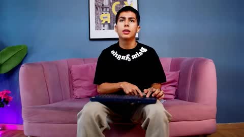 aron_pulse online show from 01-16-26, 01:37