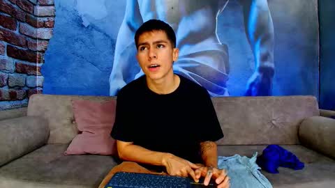 aron_pulse online show from 02-18-26, 01:40