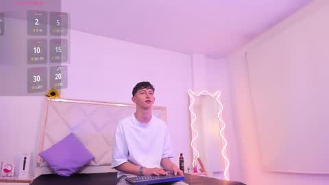  your aron  online show from 12-28-24, 02:54