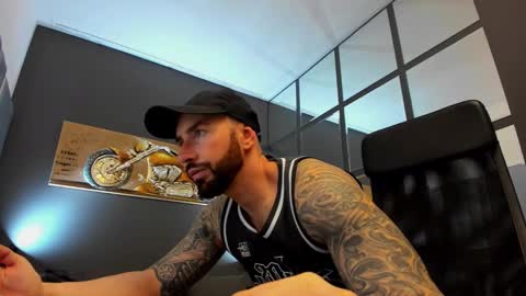 AronGrant online show from 12-19-24, 10:13