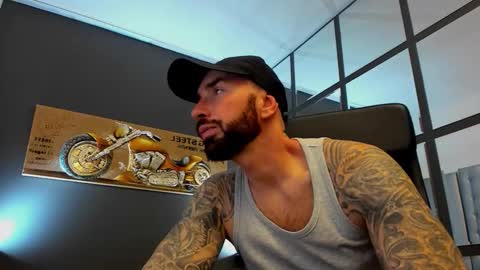 AronGrant online show from 11-22-25, 11:42