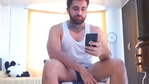 aronmiller online show from 02-04-25, 01:48