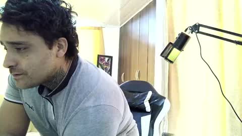 aronmiller online show from 06-07-26, 01:48