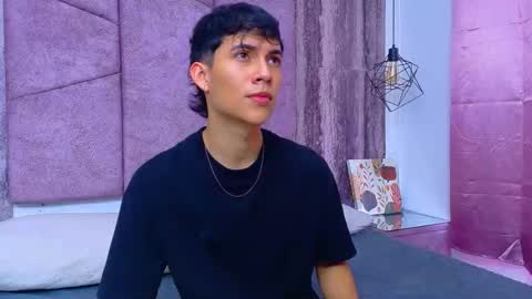 Snapshot of arontawers chatting on 03-16-26, 07:29 Arontawers online show from 03-16-26, 07:29