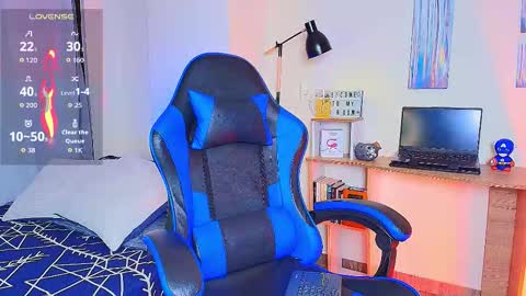 noah and ivy online show from 12-16-25, 10:53