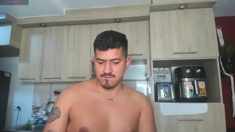 ARON  Independent model  online show from 02-19-25, 05:49