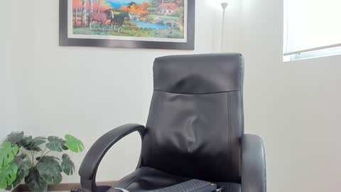   online show from 01-10-25, 06:17