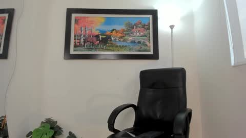   online show from 01-21-25, 10:30