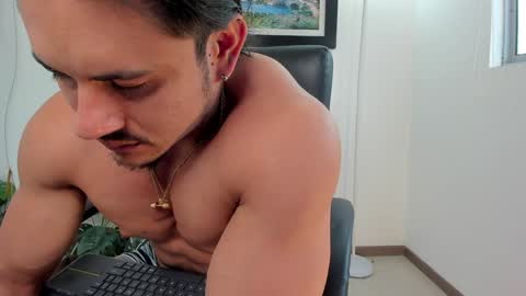   online show from 02-06-25, 09:38