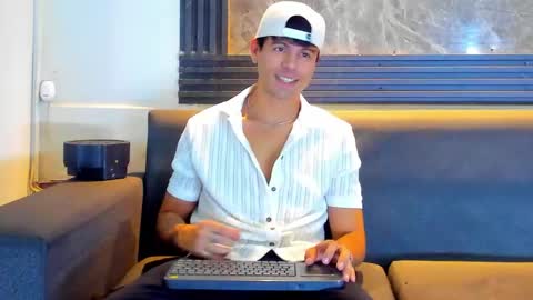 Aroon   online show from 01-07-26, 08:00