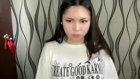 KATE MORE  online show from 12-29-24, 04:59