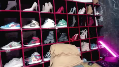 Arri online show from 02-02-26, 02:54