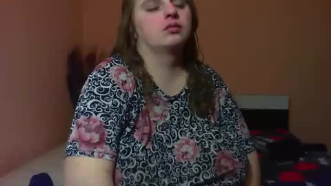 Snapshot of arriana98 chatting on 12-22-24, 07:10 Arriana online show from 12-22-24, 07:10