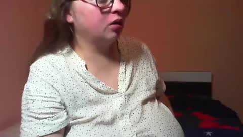 Snapshot of arriana98 chatting on 12-31-24, 04:38 Arriana online show from 12-31-24, 04:38