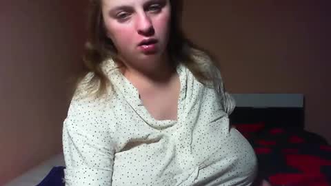 Snapshot of arriana98 chatting on 01-05-25, 03:11 Arriana online show from 01-05-25, 03:11