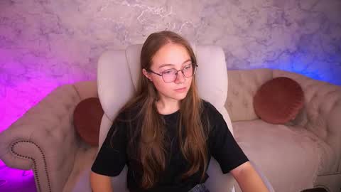 Snapshot of arrinawair chatting on 09-11-25, 07:19 arrinawair online show from 09-11-25, 07:19