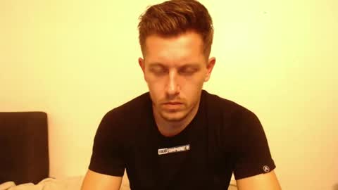 Snapshot of arromwilliam90 chatting on 12-08-24, 09:24 arromwilliam90 online show from 12-08-24, 09:24