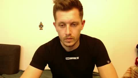 Snapshot of arromwilliam90 chatting on 01-22-25, 06:10 arromwilliam90 online show from 01-22-25, 06:10