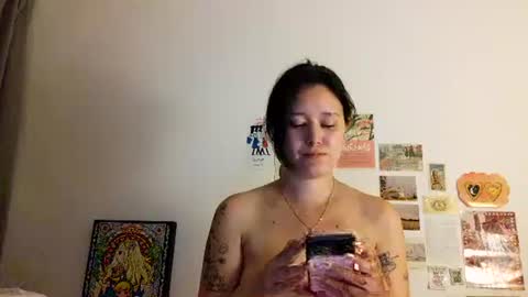 Snapshot of arrosemoi chatting on 05-04-26, 09:11 arrosemoi online show from 05-04-26, 09:11