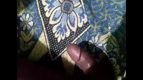 Snapshot of arshkhant987 chatting on 12-01-25, 12:04 arshkhant987 online show from 12-01-25, 12:04