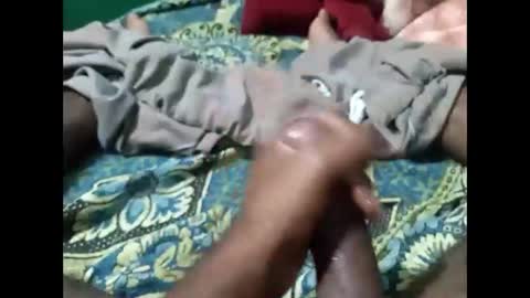 Snapshot of arshkhant987 chatting on 12-15-25, 05:28 arshkhant987 online show from 12-15-25, 05:28