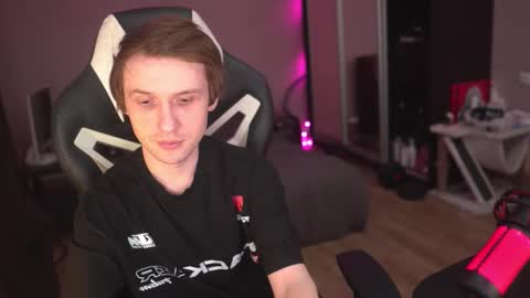 Alex online show from 12-15-25, 08:46