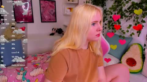 art_lovee_ online show from 03-11-26, 01:44