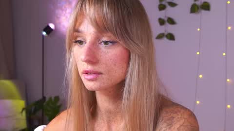 Snapshot of artease chatting on 10-04-25, 07:50 Arti Next Streams - online show from 10-04-25, 07:50