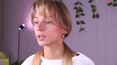 Snapshot of artease chatting on 10-05-25, 07:39 Arti Next Streams - online show from 10-05-25, 07:39